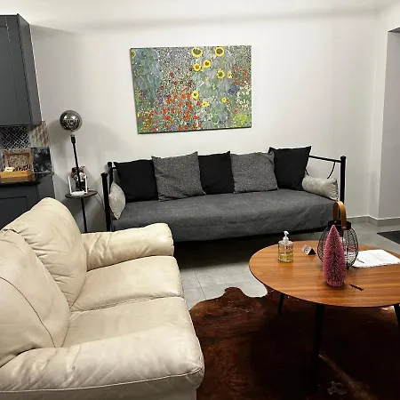 Apartament Ponte Vecchio Chalkís